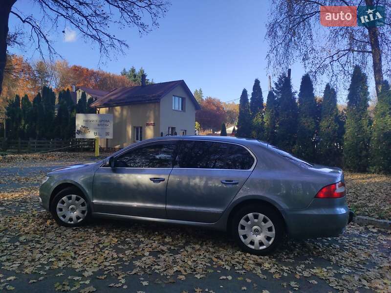 Лифтбек Skoda Superb 2009 в Виннице