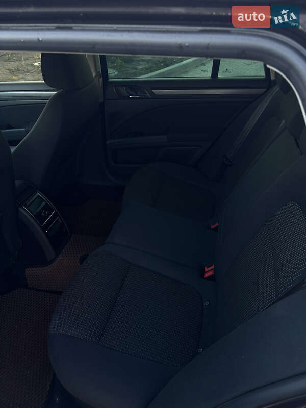 Універсал Skoda Superb 2011 в Рівному фото 11 Універсал Skoda Superb 2011 в Рівному