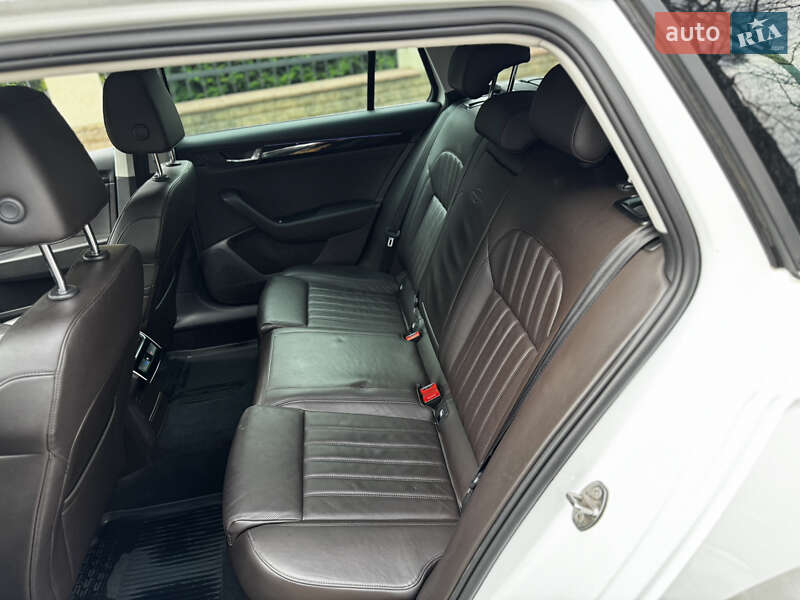 Универсал Skoda Superb 2015 в Василькове