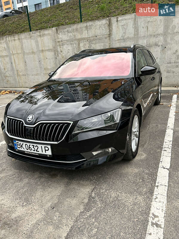 Універсал Skoda Superb 2018 в Рівному