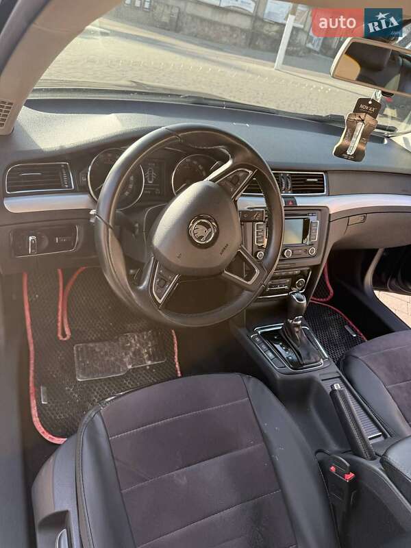 Универсал Skoda Superb 2013 в Кицмани