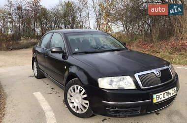 Лифтбек Skoda Superb 2002 в Львове