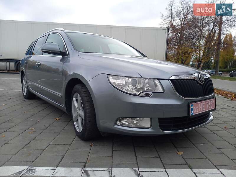 Универсал Skoda Superb 2011 в Черкассах фото 2 Универсал Skoda Superb 2011 в Черкассах