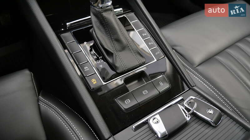 Универсал Skoda Superb 2020 в Львове