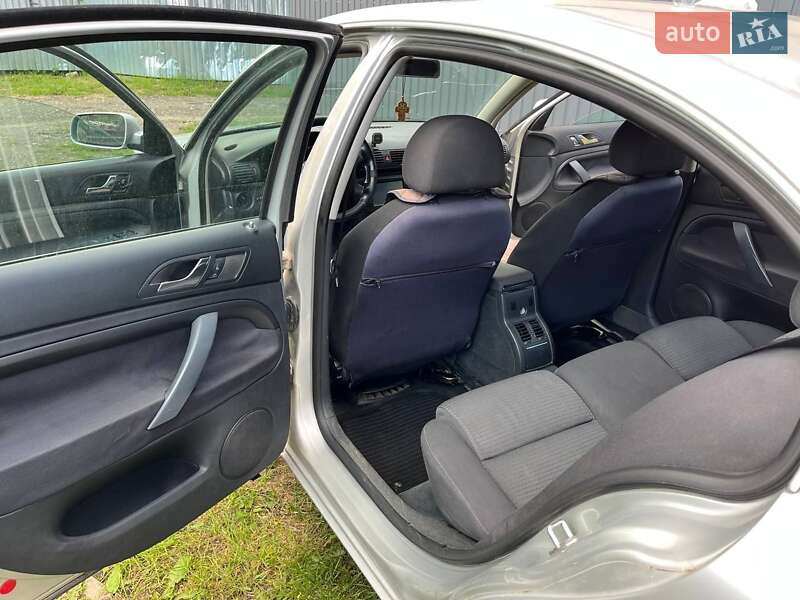 Лифтбек Skoda Superb 2006 в Василькове