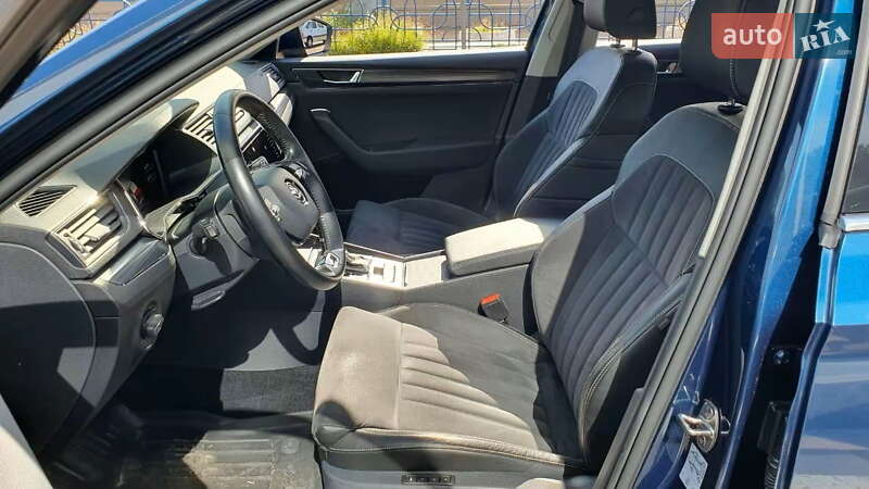 Лифтбек Skoda Superb 2021 в Киеве