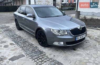 Лифтбек Skoda Superb 2009 в Дрогобыче