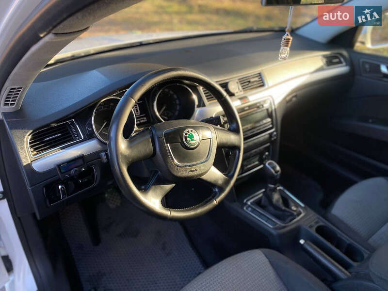 Ліфтбек Skoda Superb 2012 в Бучі фото 14 Ліфтбек Skoda Superb 2012 в Бучі