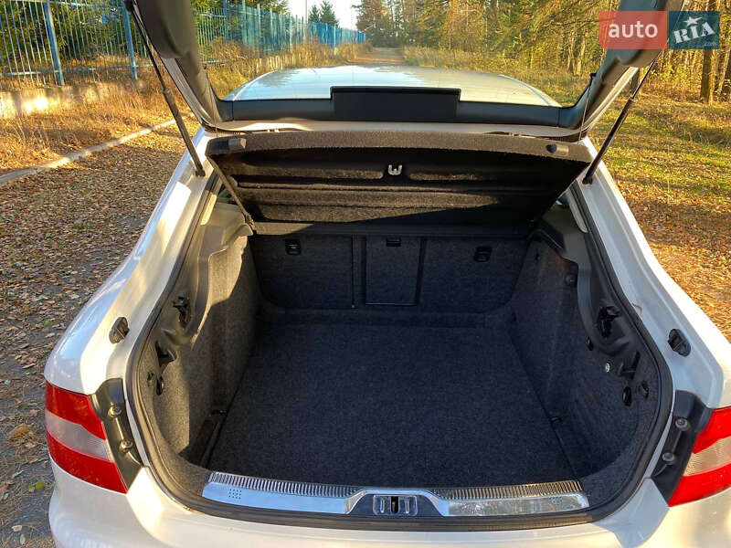 Ліфтбек Skoda Superb 2012 в Бучі фото 30 Ліфтбек Skoda Superb 2012 в Бучі