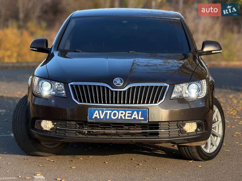 Лифтбек Skoda Superb 2013 в Кривом Роге фото 3 Лифтбек Skoda Superb 2013 в Кривом Роге