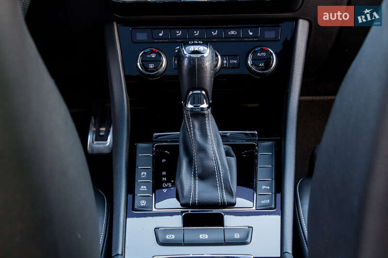 Універсал Skoda Superb 2018 в Львові фото 67 Універсал Skoda Superb 2018 в Львові
