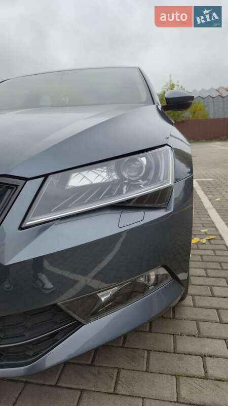 Лифтбек Skoda Superb 2017 в Черкассах