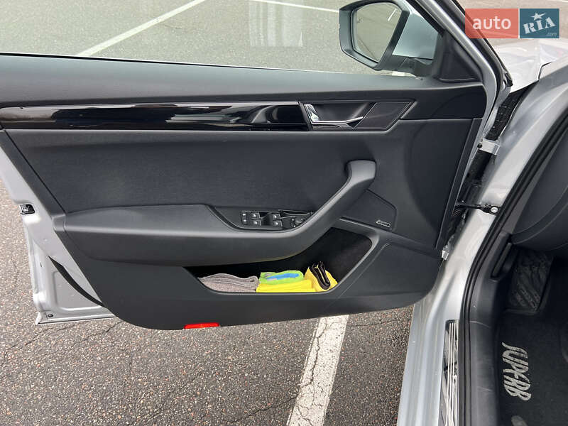 Универсал Skoda Superb 2019 в Киеве