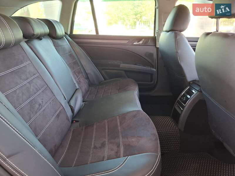 Универсал Skoda Superb 2011 в Николаеве