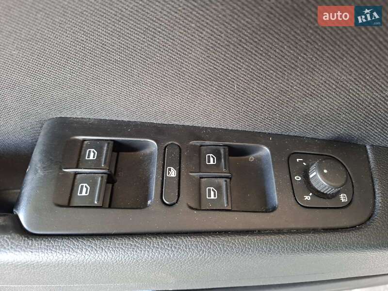 Универсал Skoda Superb 2011 в Николаеве