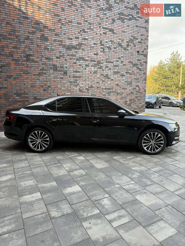 Универсал Skoda Superb 2020 в Днепре