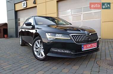 Лифтбек Skoda Superb 2021 в Самборе