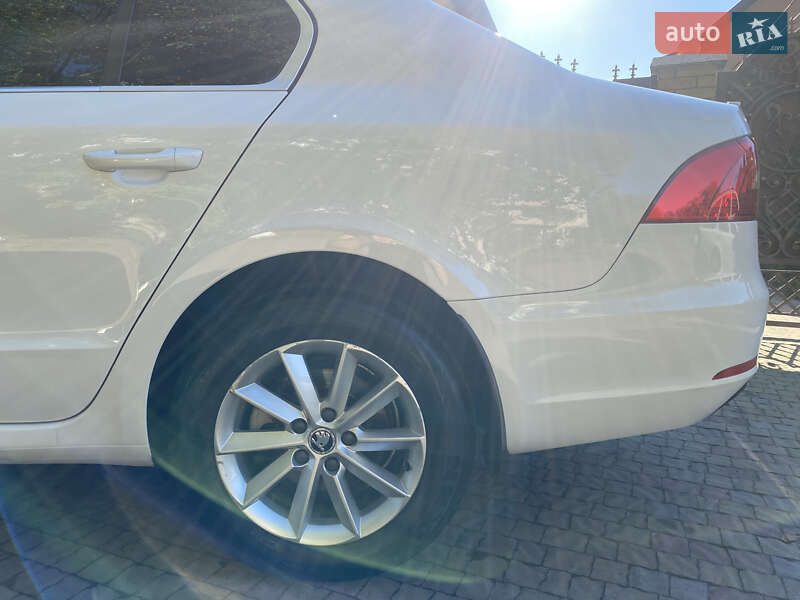 Лифтбек Skoda Superb 2013 в Сваляве фото 13 Лифтбек Skoda Superb 2013 в Сваляве