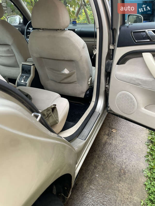 Лифтбек Skoda Superb 2004 в Здолбунове