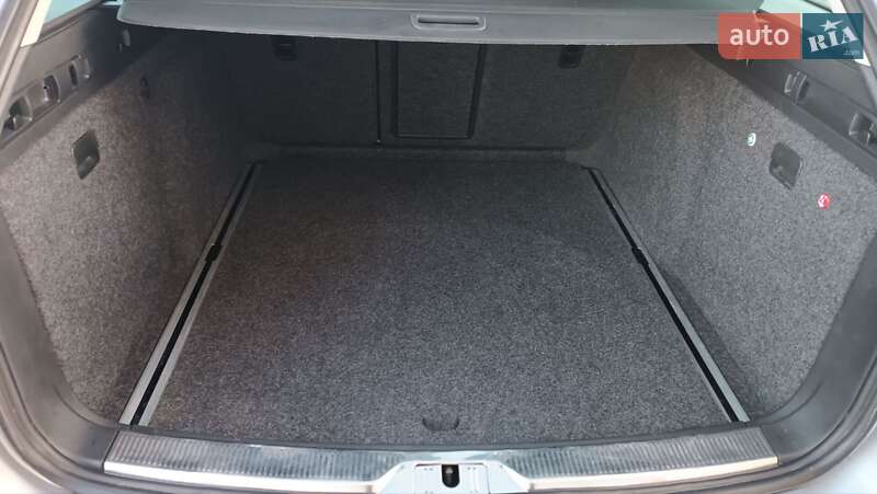 Універсал Skoda Superb 2011 в Сарнах