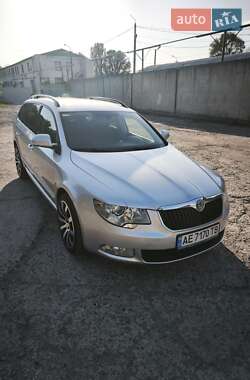 Универсал Skoda Superb 2011 в Днепре