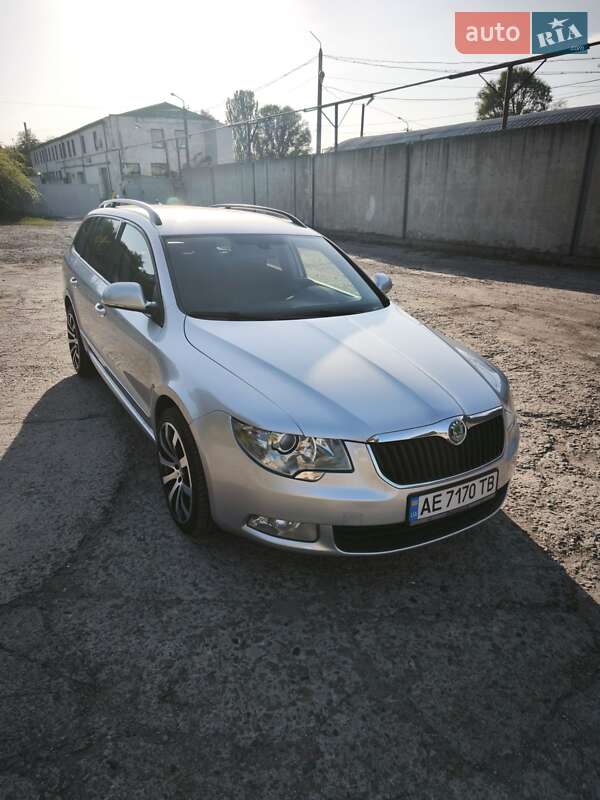 Skoda Superb 2011