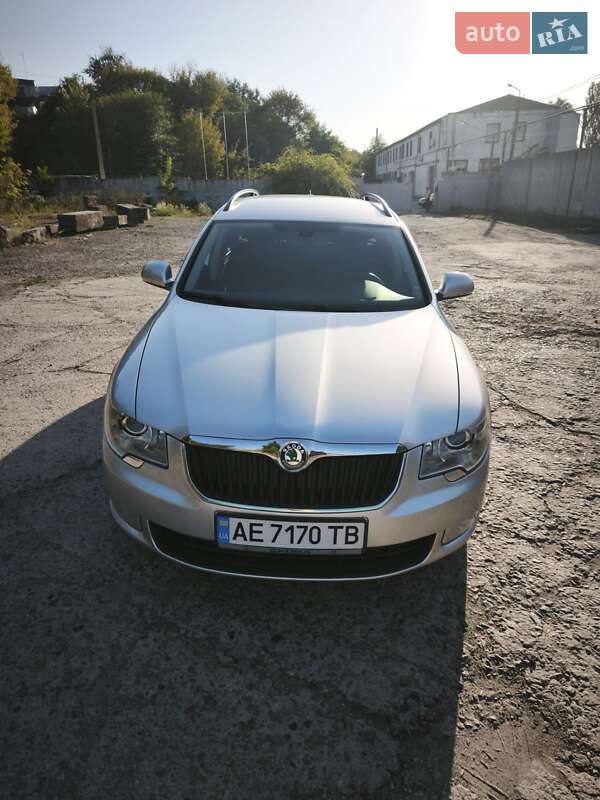 Універсал Skoda Superb 2011 в Дніпрі фото 6 Універсал Skoda Superb 2011 в Дніпрі