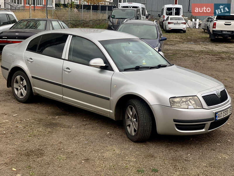 Лифтбек Skoda Superb 2007 в Чернигове