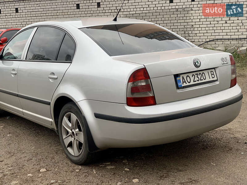 Лифтбек Skoda Superb 2007 в Чернигове