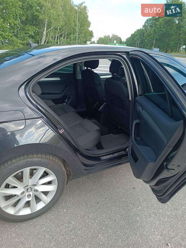 Лифтбек Skoda Superb 2019 в Киеве фото 5 Лифтбек Skoda Superb 2019 в Киеве