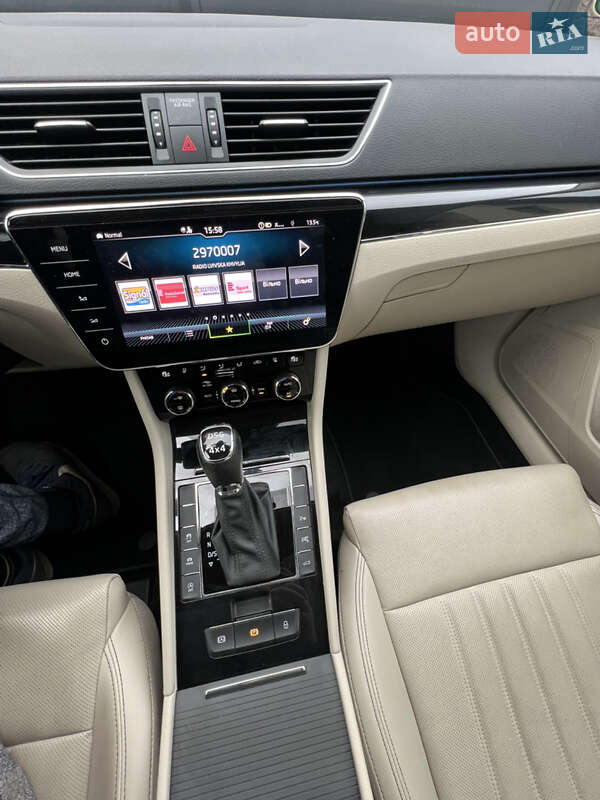 Ліфтбек Skoda Superb 2020 в Львові