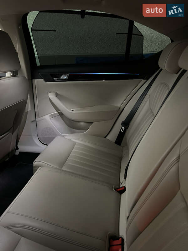 Ліфтбек Skoda Superb 2020 в Львові