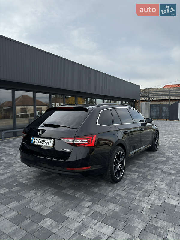 Універсал Skoda Superb 2018 в Мукачевому