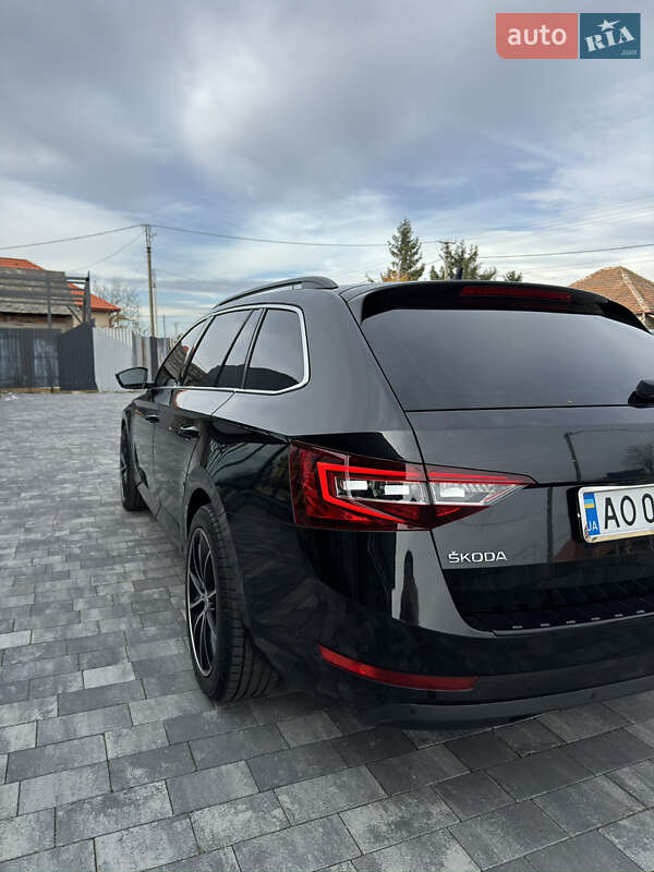 Універсал Skoda Superb 2018 в Мукачевому