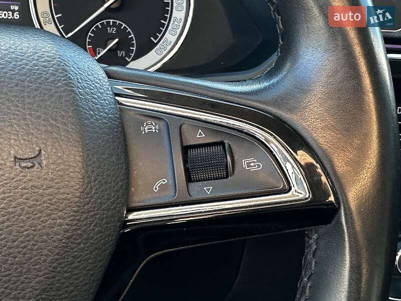 Лифтбек Skoda Superb 2017 в Львове