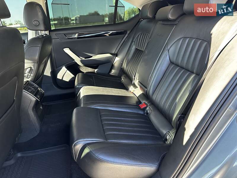 Лифтбек Skoda Superb 2017 в Львове