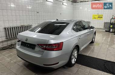 Лифтбек Skoda Superb 2017 в Днепре