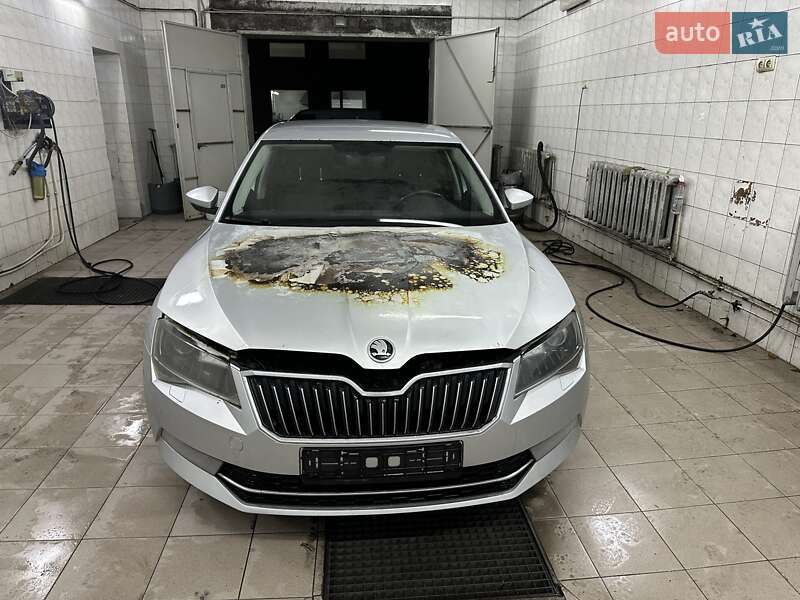 Лифтбек Skoda Superb 2017 в Днепре фото 5 Лифтбек Skoda Superb 2017 в Днепре