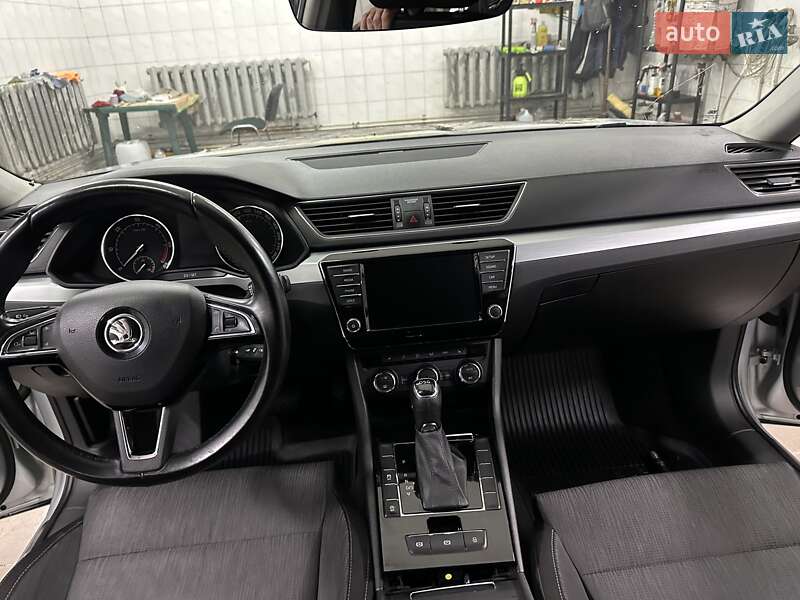 Лифтбек Skoda Superb 2017 в Днепре фото 15 Лифтбек Skoda Superb 2017 в Днепре