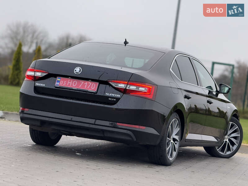 Лифтбек Skoda Superb 2017 в Луцке