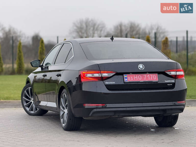 Лифтбек Skoda Superb 2017 в Луцке