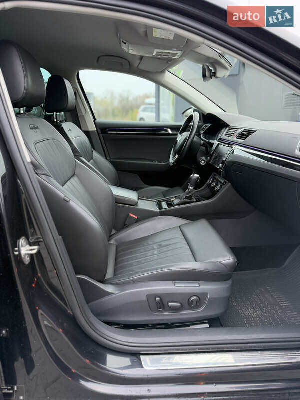 Лифтбек Skoda Superb 2017 в Луцке