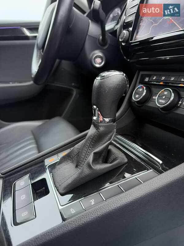 Лифтбек Skoda Superb 2017 в Луцке