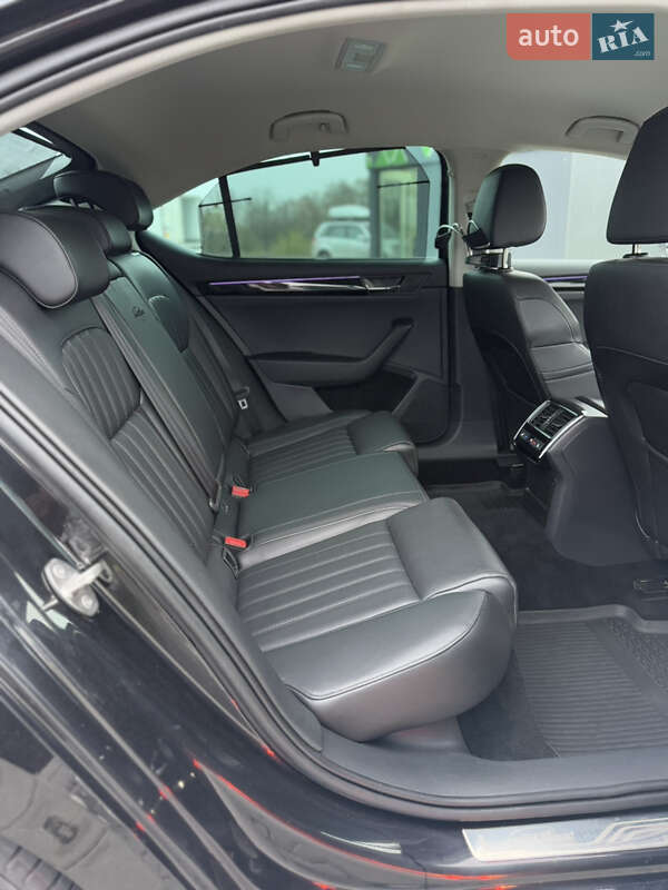 Лифтбек Skoda Superb 2017 в Луцке