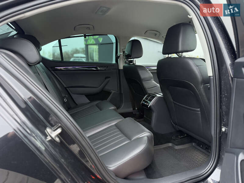 Лифтбек Skoda Superb 2017 в Луцке