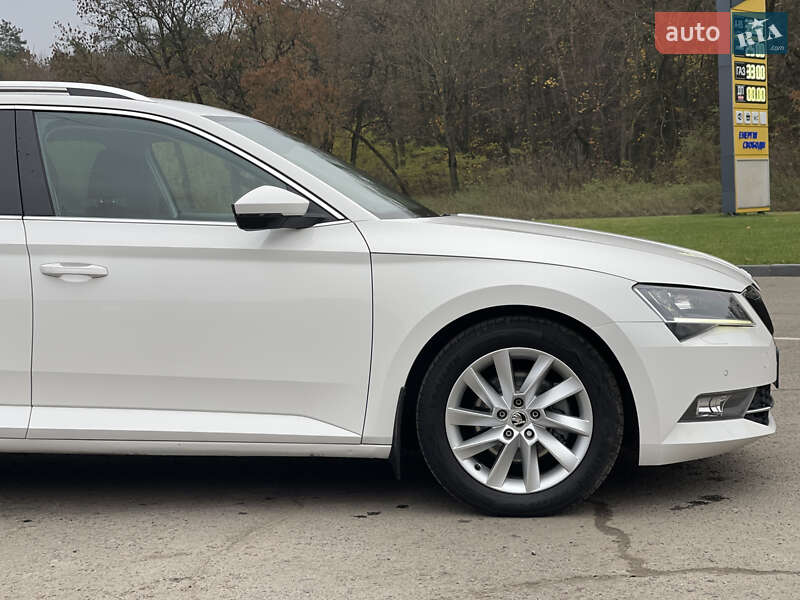 Универсал Skoda Superb 2016 в Радивилове