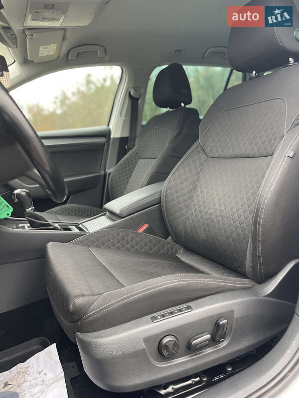 Универсал Skoda Superb 2016 в Радивилове