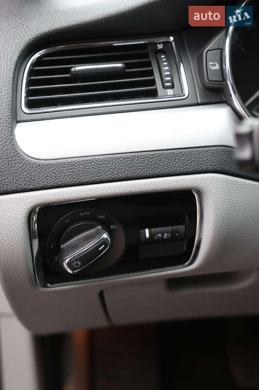 Универсал Skoda Superb 2012 в Виннице