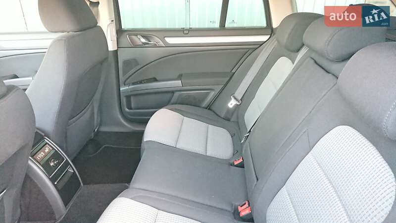 Универсал Skoda Superb 2011 в Сарнах