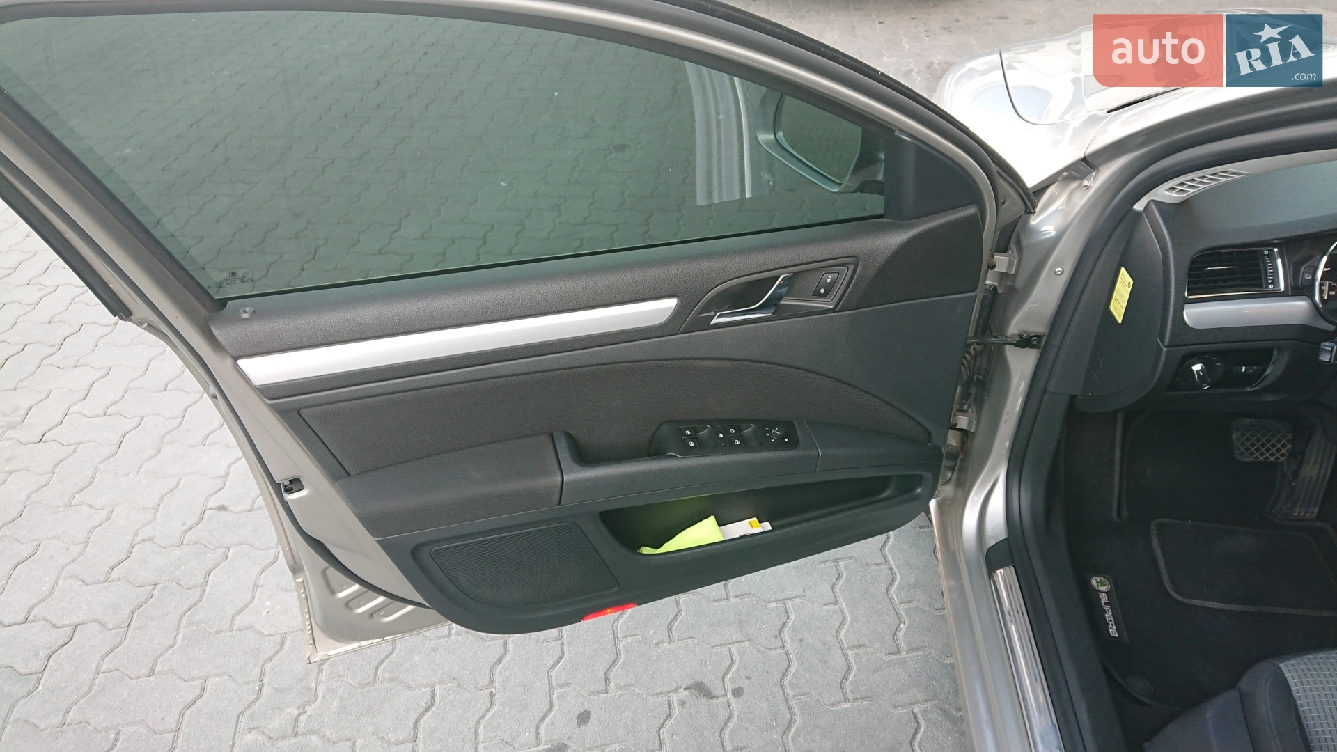 2011 Skoda Superb - мініатюра 15